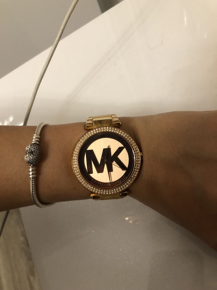 Часовник Michael Kors