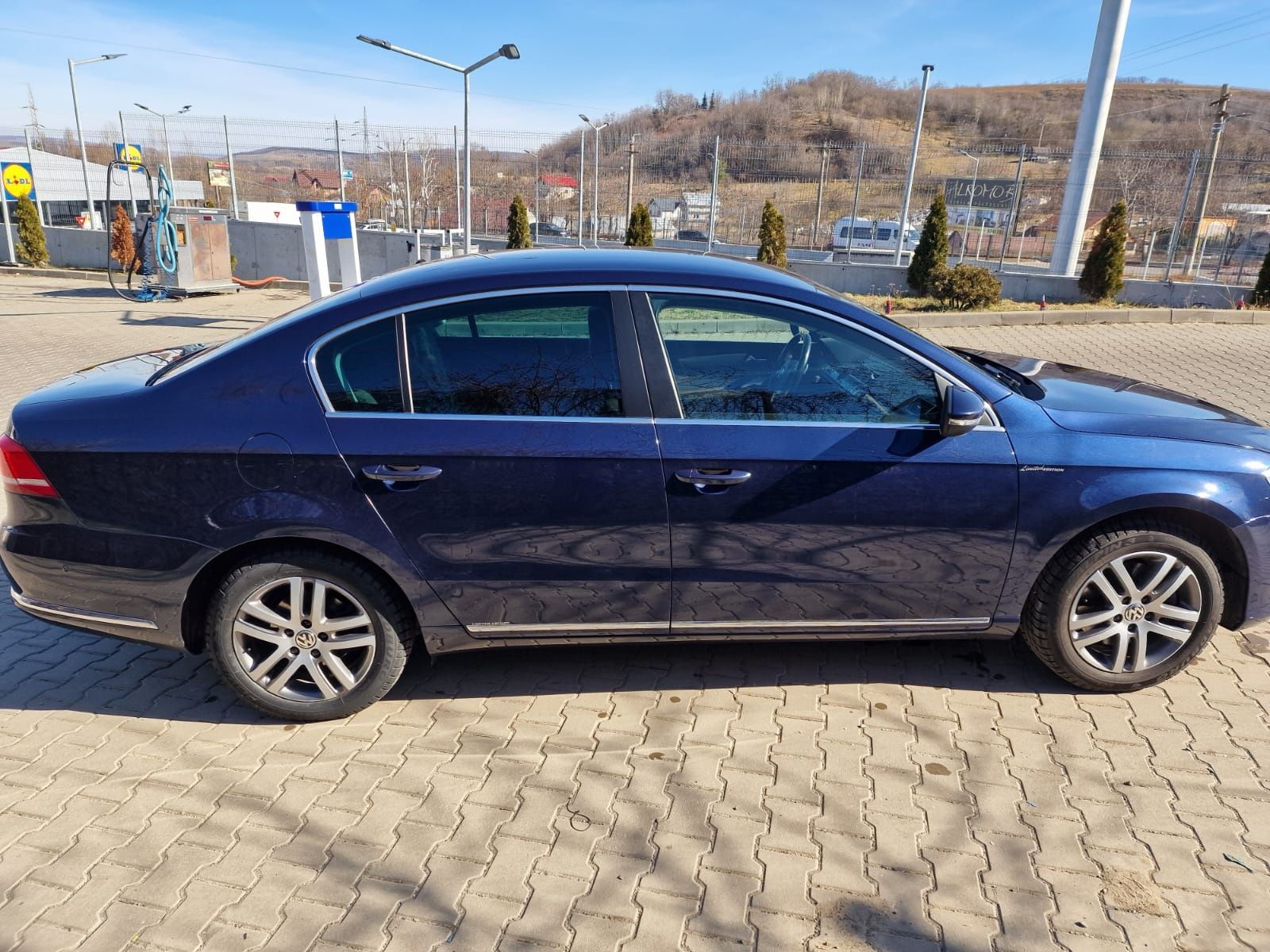 Vând wolkswagen passat