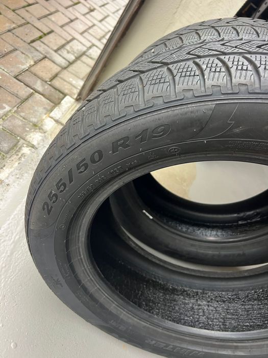 255/50/18 зимни гуми