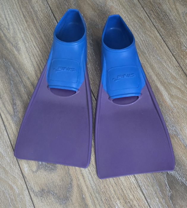 Labe inot Fins Jr. 24-26