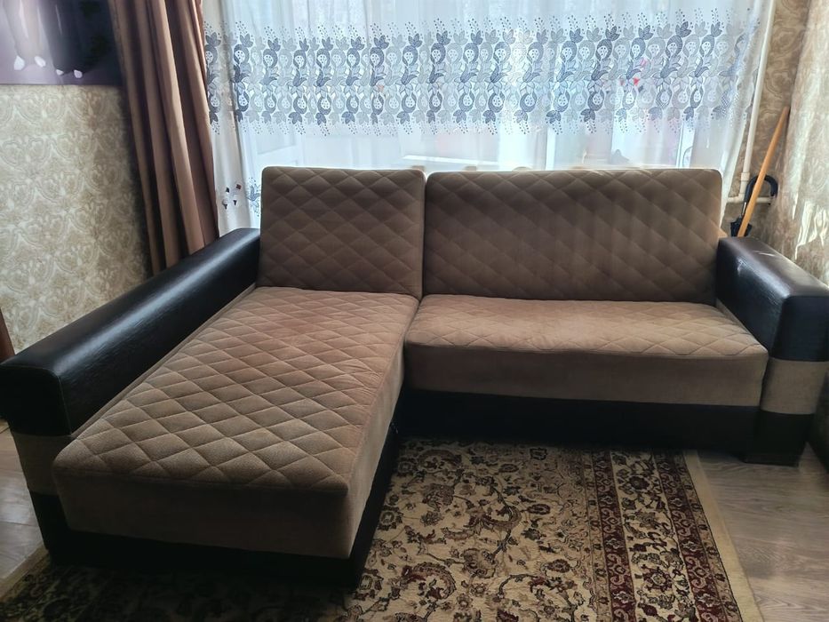 в продаже диван!