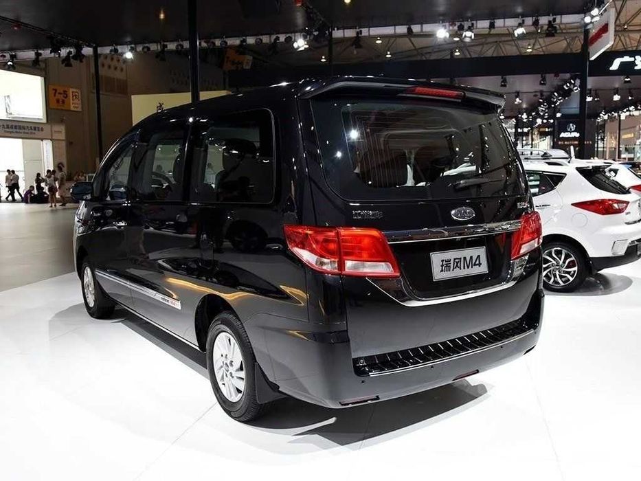 JAC M4 — qulay va zamonaviy mikroavtobus