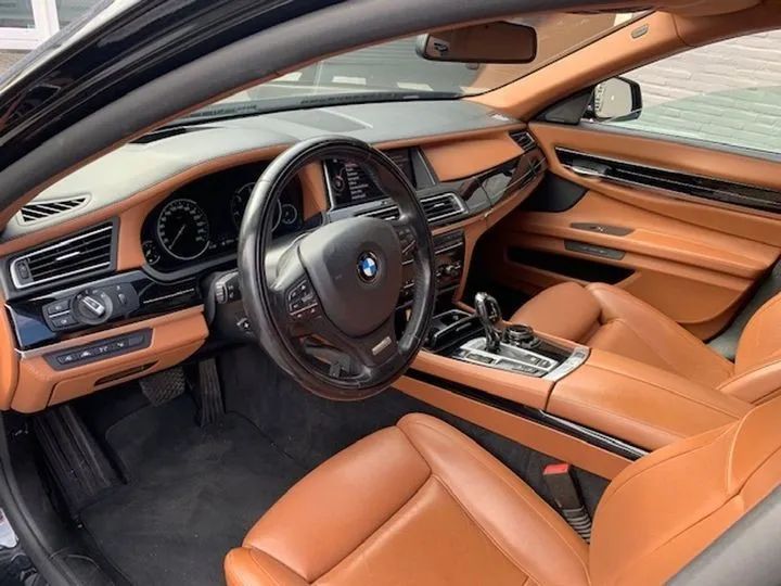 BMW Seria 7 Bmw 740d Xdrive Individual/kilometraj garantat/masina reprezentanta