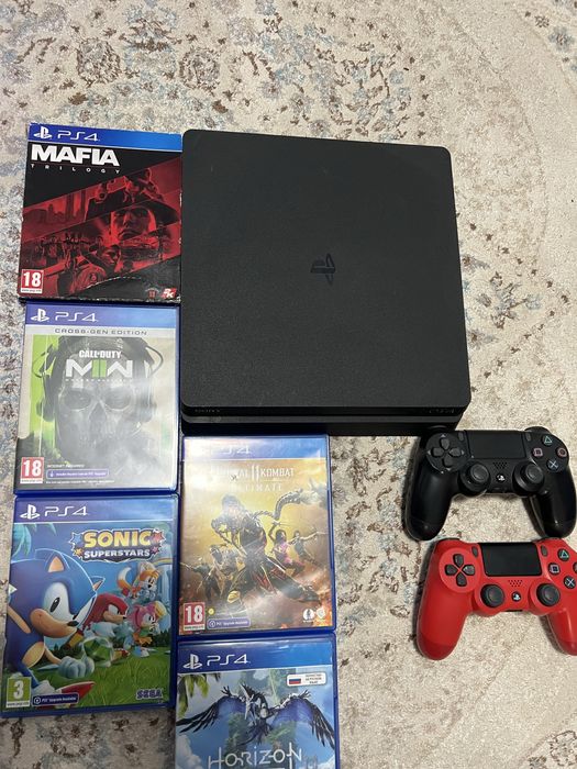 Продам PS4 игровая приставка