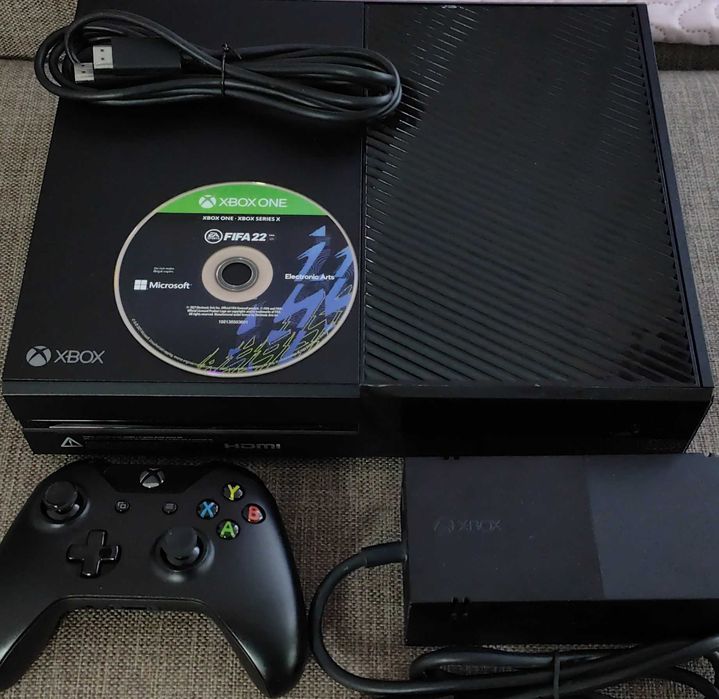 Consola Microsoft XBOX ONE, 1TB/1000 GB ,27 jocuri,maneta ,cabluri