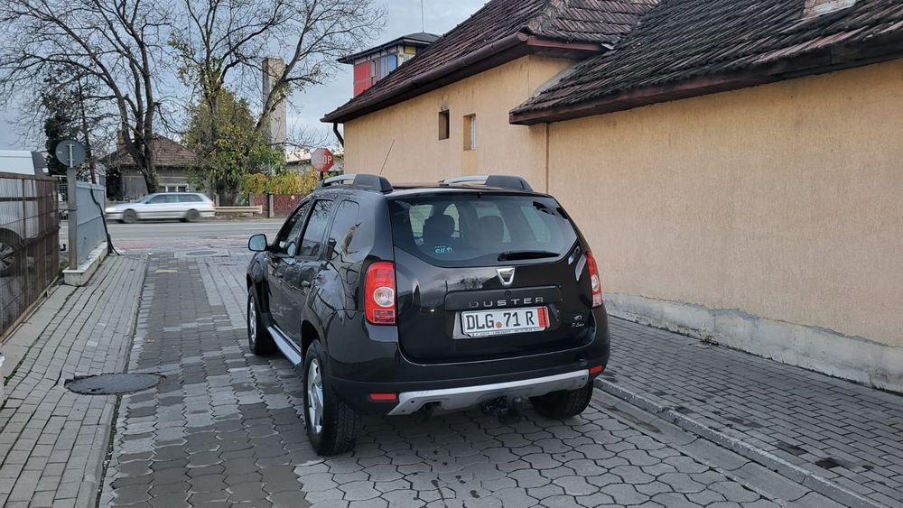 Vând Dacia Duster 4x4 motor 1,5 diesel euro 5 imepcabilă recent adusă