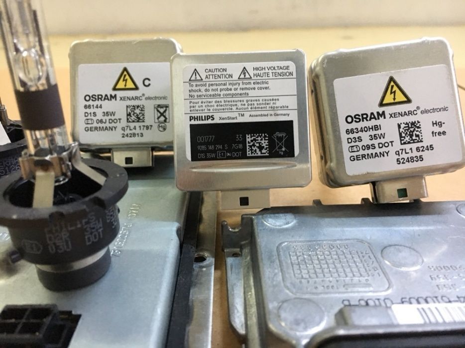 Xenon D1s D2s D2r D3s D5s D4s becuri Philips / Osram Germany