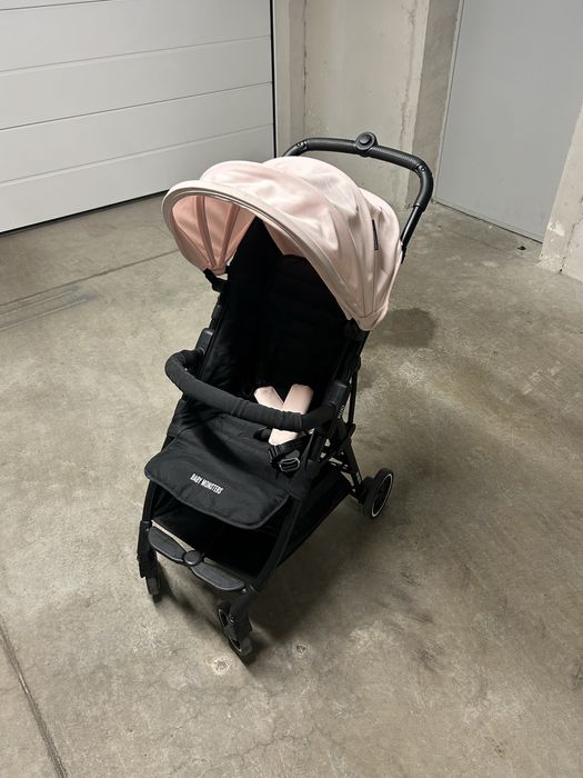 Лятна количка baby monsters kuki