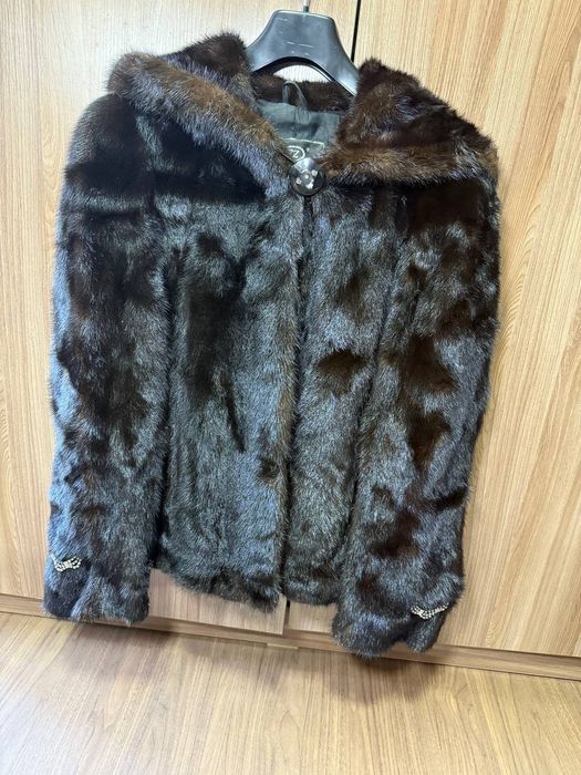 Шуба норковая с капюшоном короткая