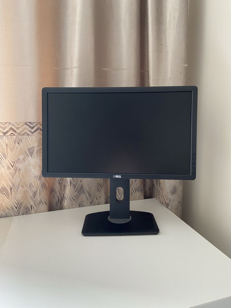 Монитор DELL