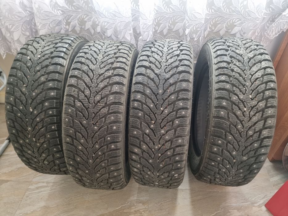 Шипованные шины.