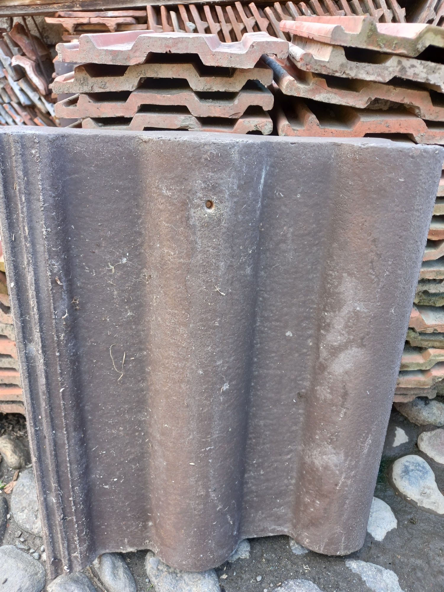 Țiglă beton tip Bramac Skandia culoare maro