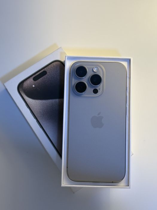 iPhone 15 Pro Natural Titanium
