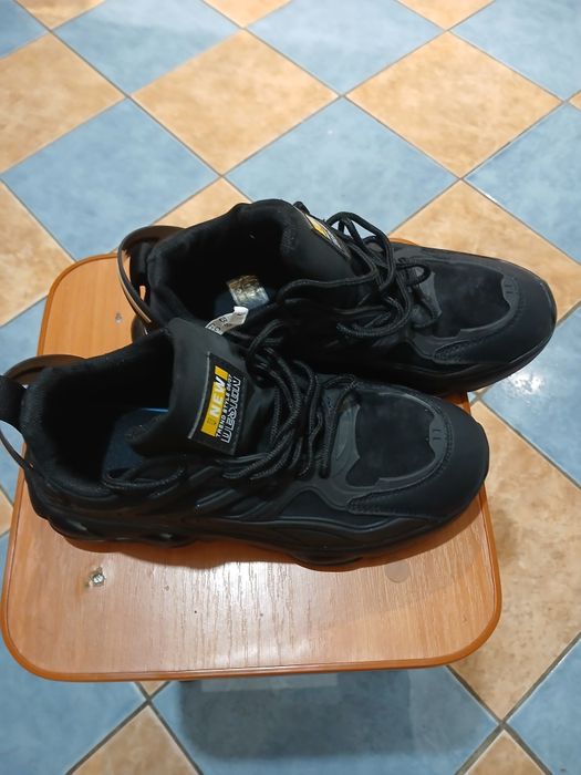 Adidas negru Nr 39
