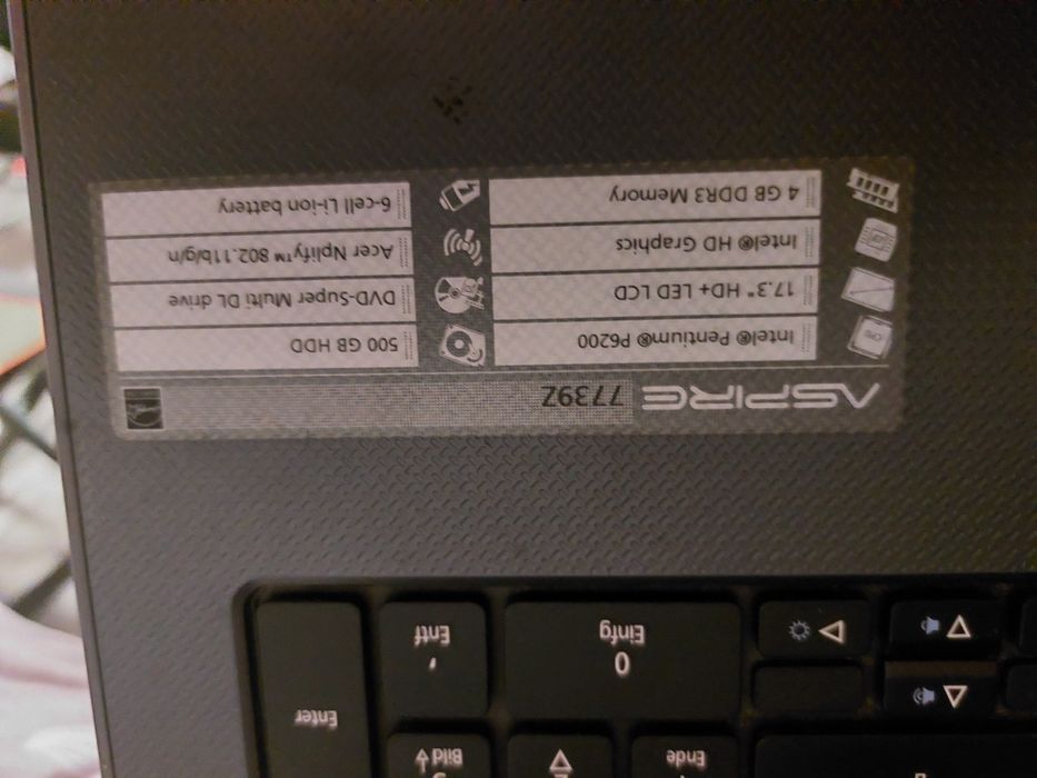 Vând laptop acer