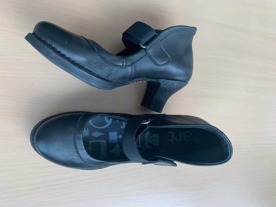 Дамски обувки - марка ART - 38 номер