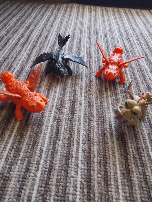 Lot figurine Dragoni