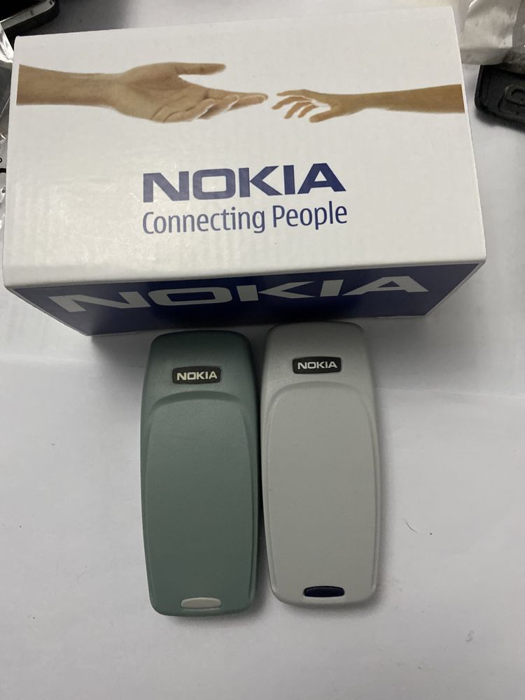 Nokia 3310,3330 nou,baterie noua,incarcator,in cutie, impecabil,tipla