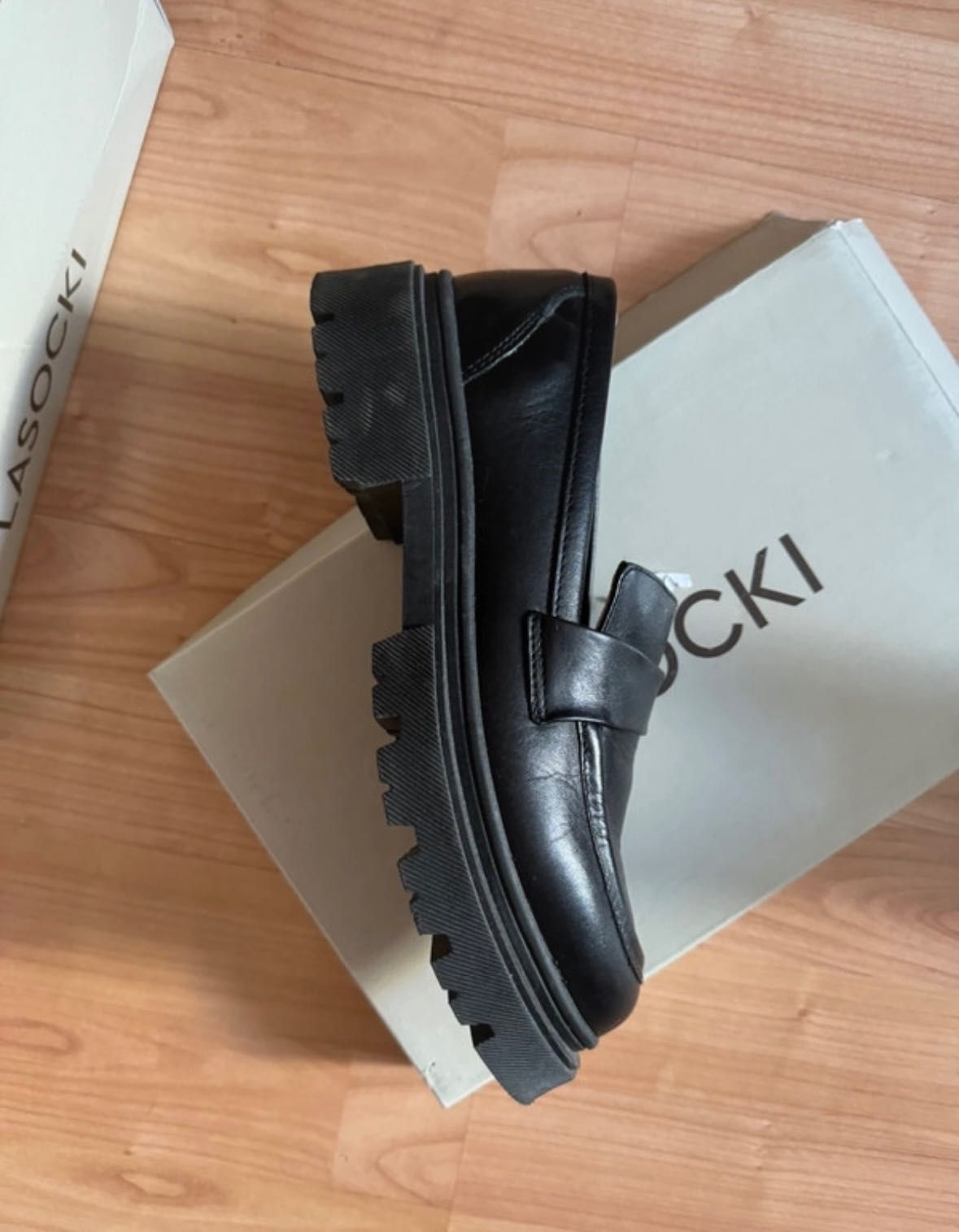 Loafers de piele