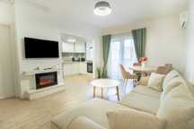 Cazare inchiriere apartament regim hotelier CURAT central Luceafarul