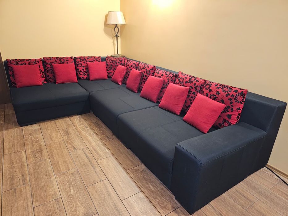 Set colțar + masă de cafea + taburet