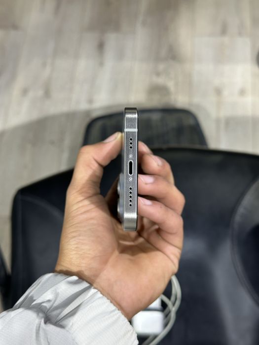 Iphone 12  256gb 16pro korpusda