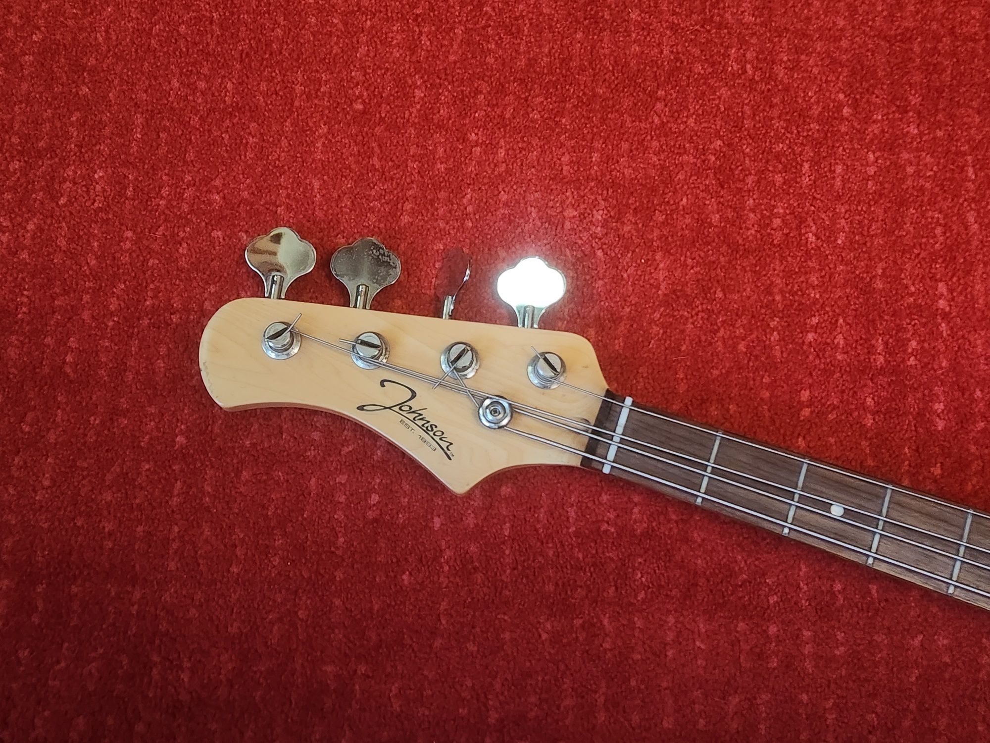 Chitara bass Johnson jazz
