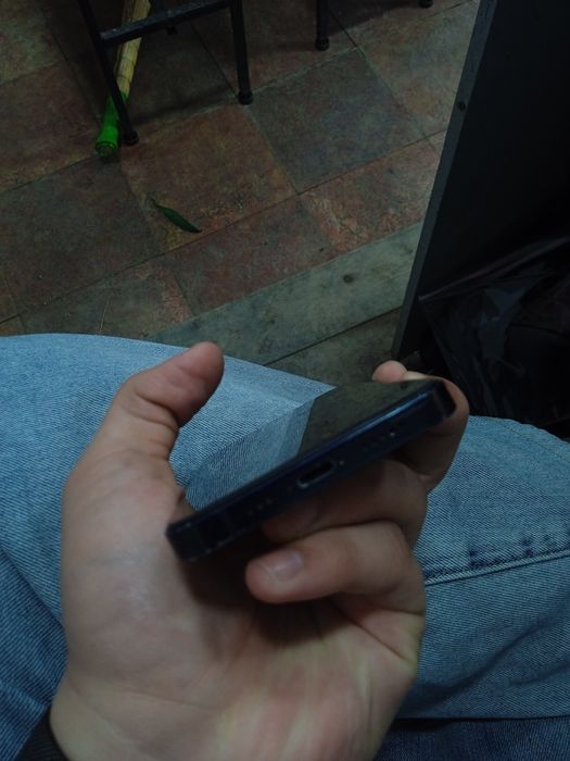 айфон 12  64/79%