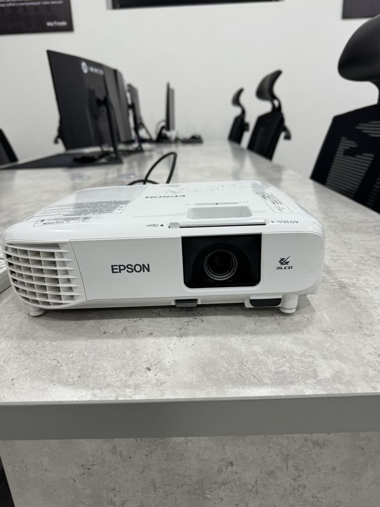 Проектор Epson H979B