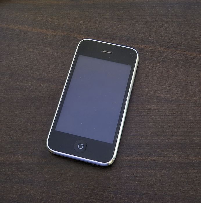 Vand iPhone 3GS De Colectie.