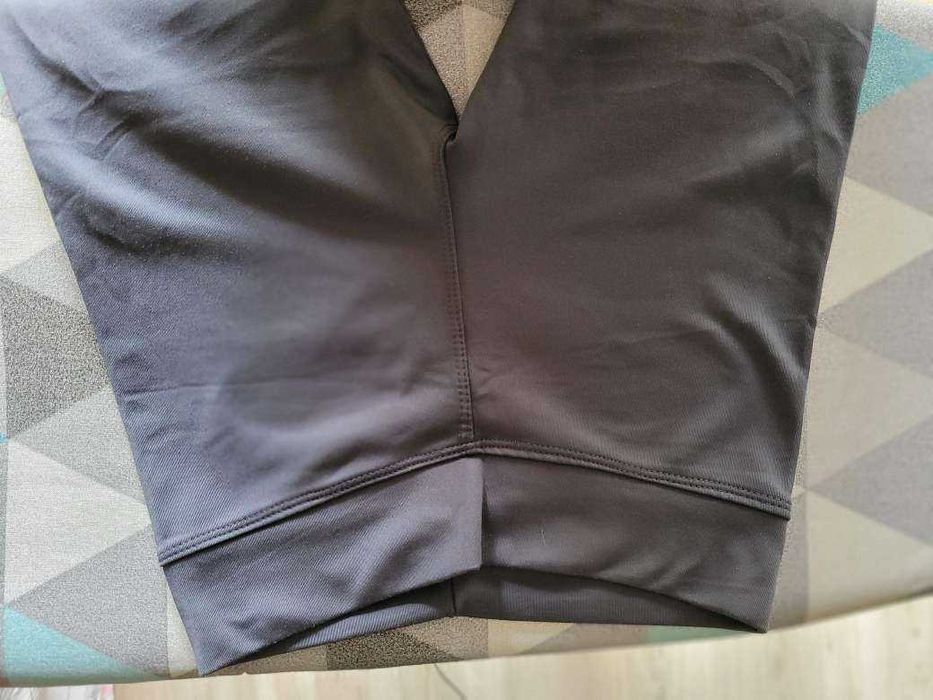 4 бр Запазени дънки и клинове за училище 146 - 152 см / плюс 1 подарък