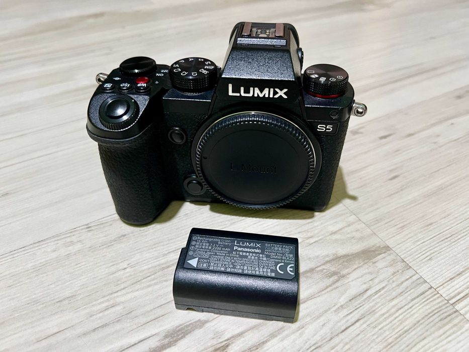 Panasonic S5 Mirrorless Full Frame 24.2MP Body