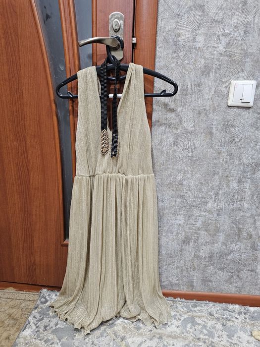 Продам красивые платья