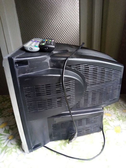 Цветен телевизор NEO TV 1451-14инча