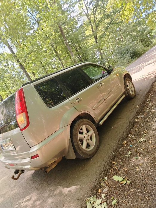 Vând Nissan x-trail T30
