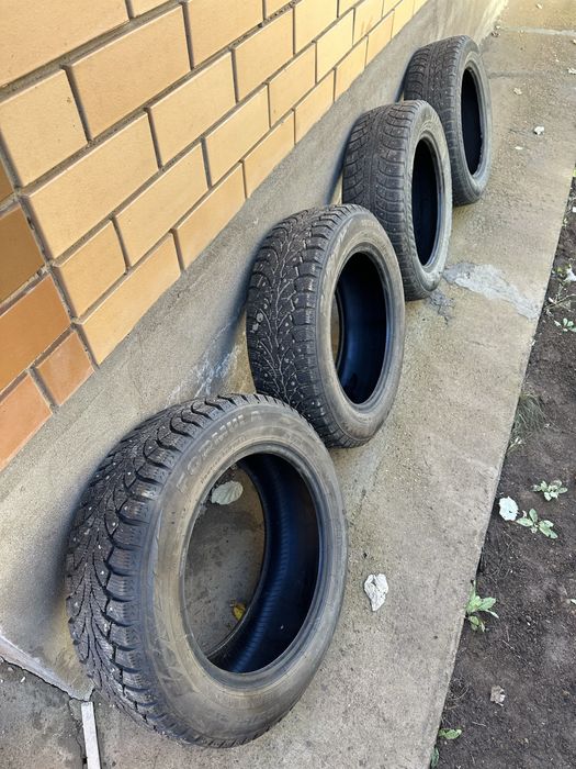 продам R15 зимний шины шипы отлично