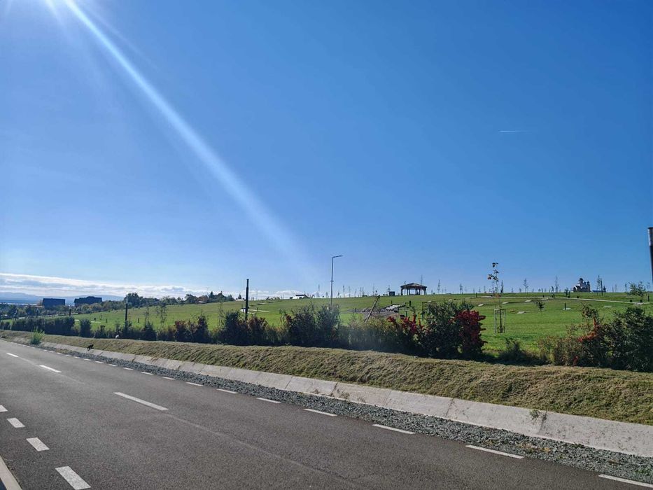 Teren intravilan – 62 ari ,strada 28, langa Parc Hosteze