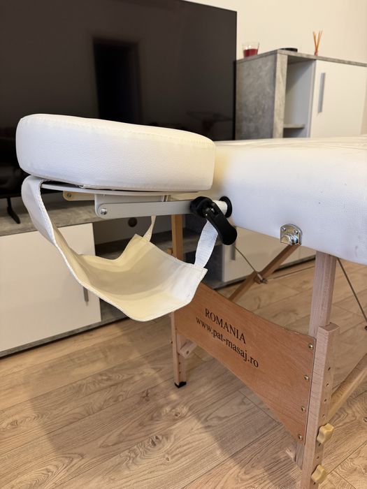 Vând pat de masaj pliabil profesional, alb