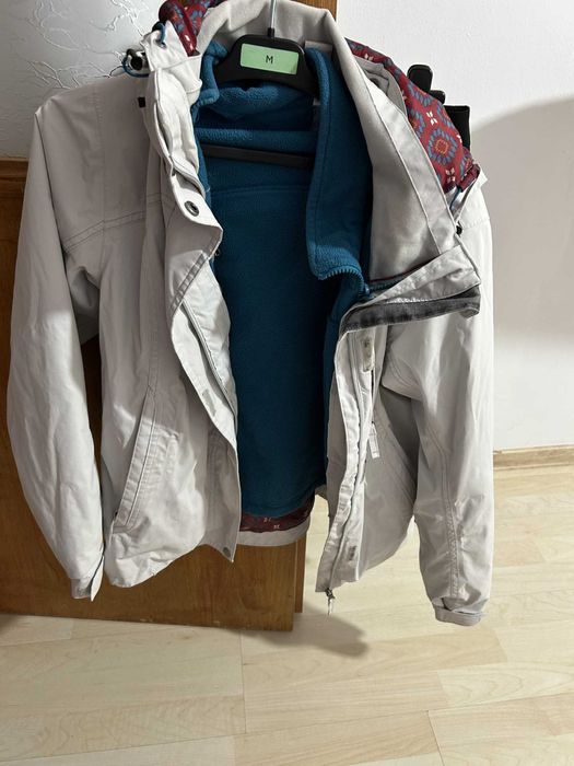 Geaca Decathlon, stare buna
