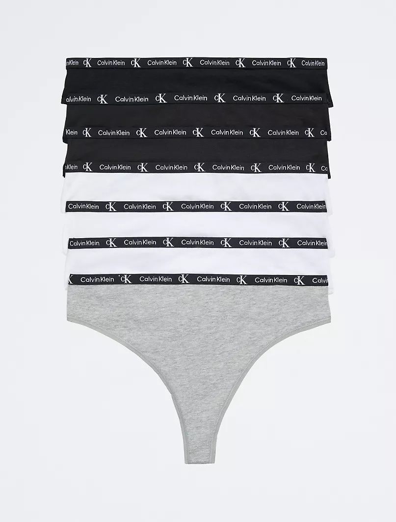 Нижнее белье Calvin Klein