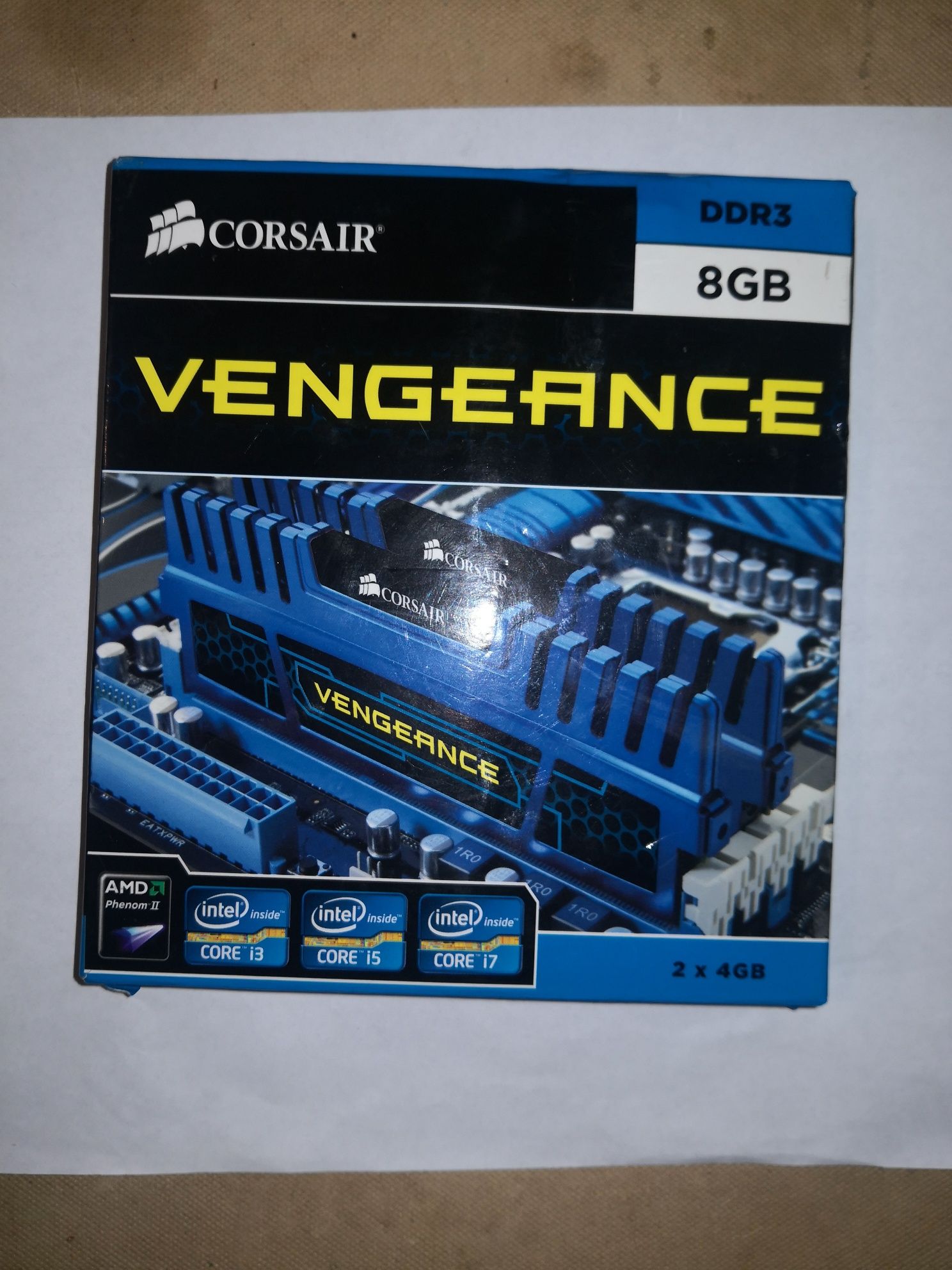 Vând Memorie Corsair 4096MB, DDR3, 1600MHz, 9-9-9-24