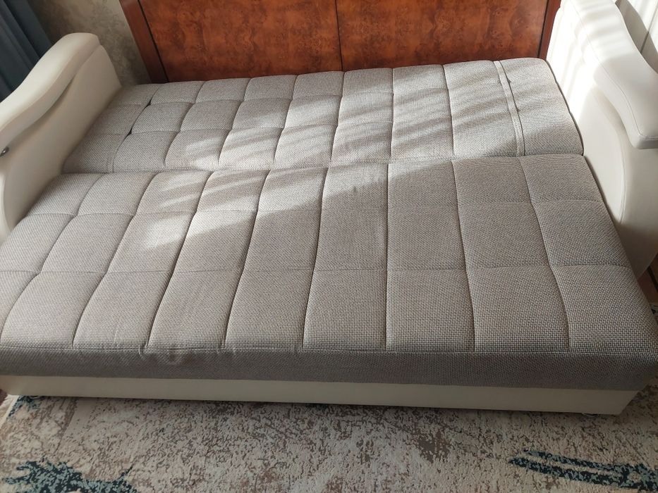 Продам мягкий диван в отличном состоянии