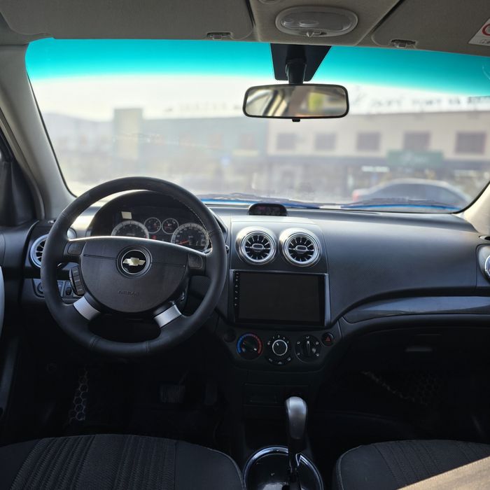 Нексия равон ат сотилади