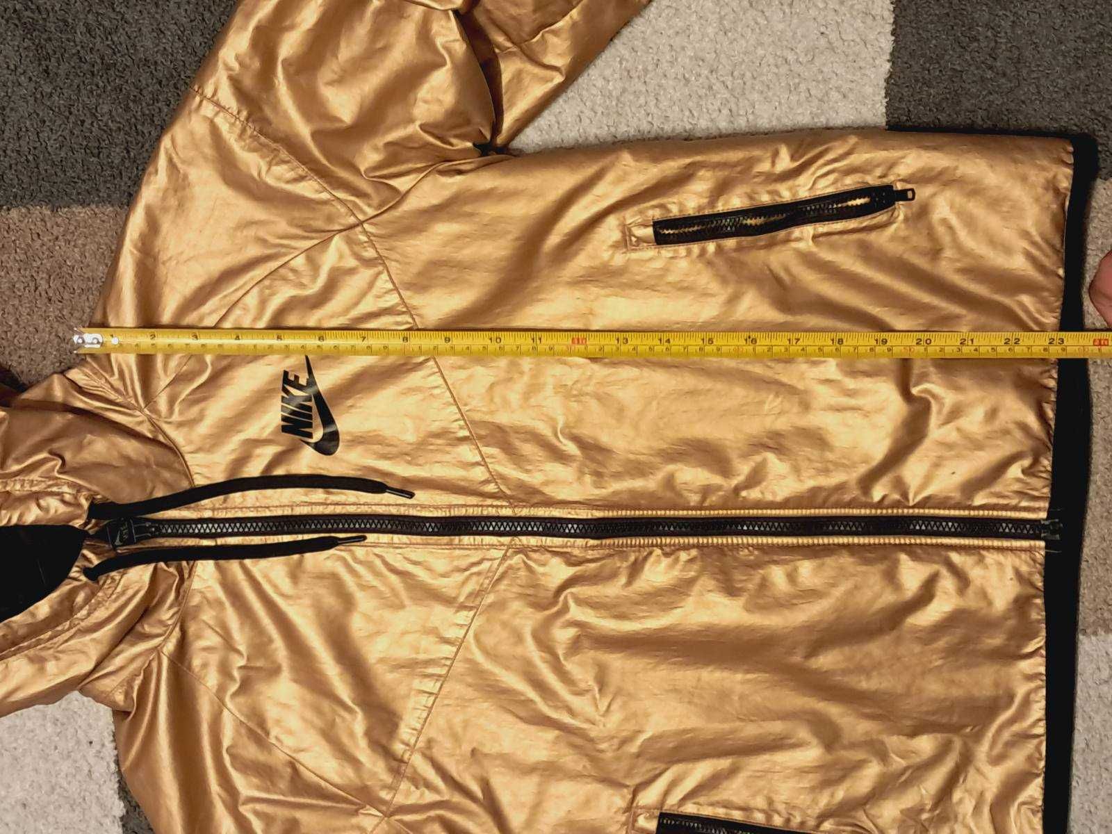 Яке NIKE оригинал номер S