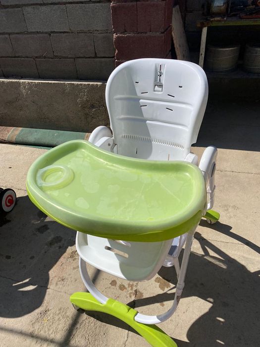 Детский стульчик для кормления