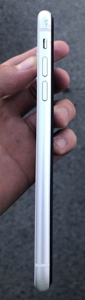 Iphone 11.  128GB.