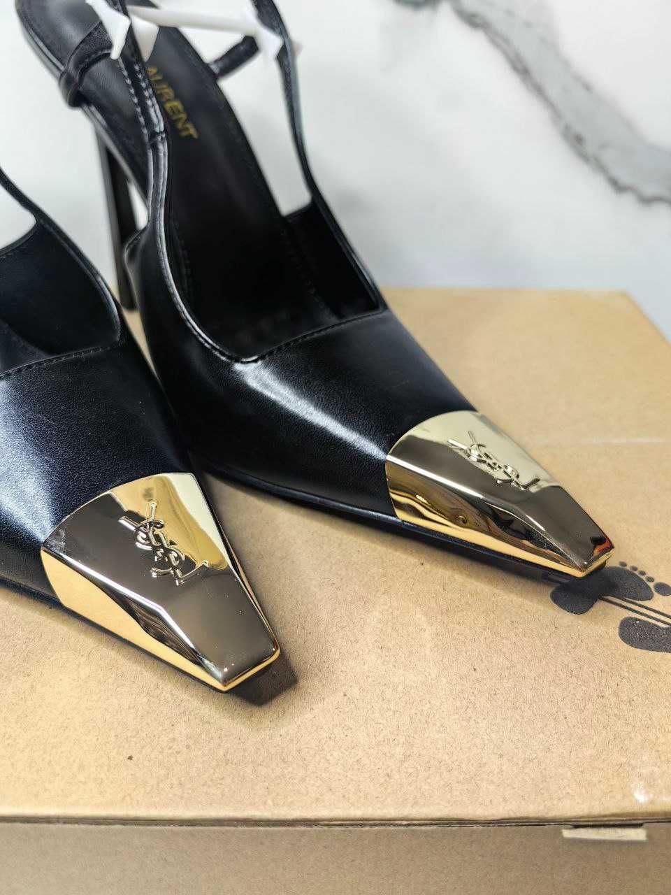 Дамски токчета обувки Saint Laurent 37 номер