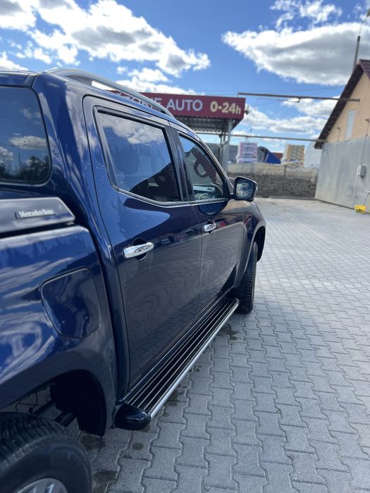 Vând Mercedes X250