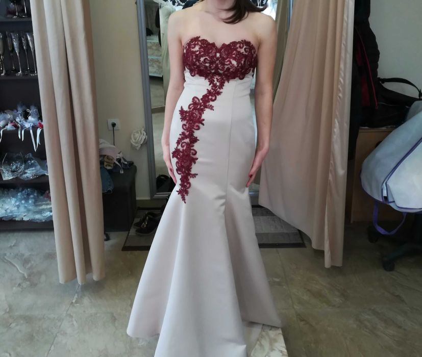 Бална рокля в цвят шампанско, размер S