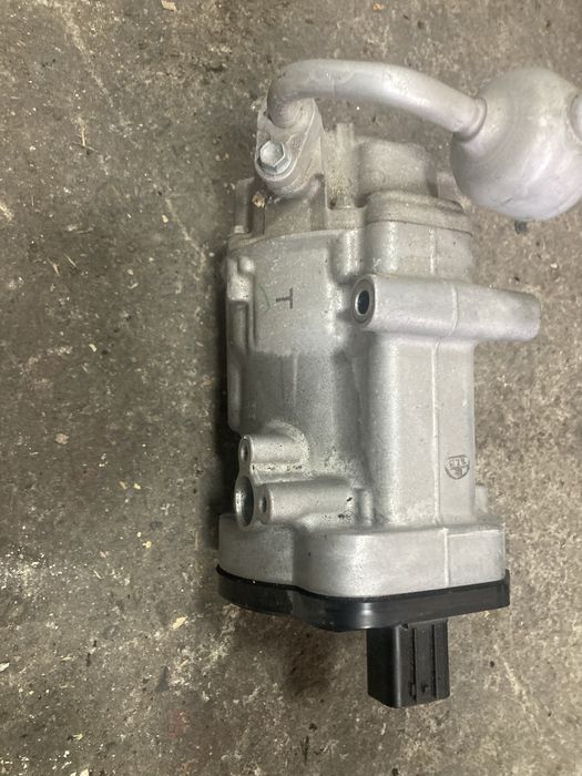 Toyota Rav 4 XA50 2.5i Hybrid 2020 година Компресор Климатик